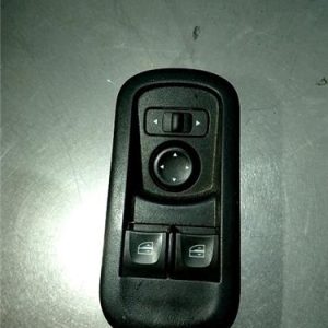 INTERRUPTOR PUERTA DELANTERA IZQUIERDA RENAULT MASTER III CAJA CERRADA 2010