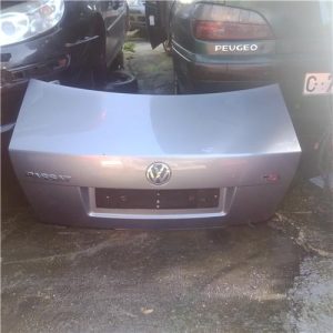 PORTON TRASERO VOLKSWAGEN PASSAT BERLINA 3B3 2000