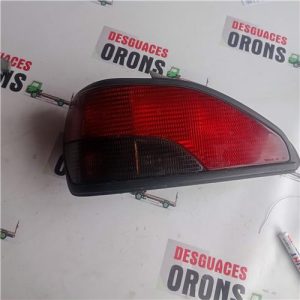 PILOTO TRASERO IZQUIERDO PEUGEOT 306 3 5 PT S1 1993