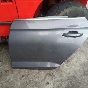 PUERTA TRASERA IZQUIERDA AUDI A5 SPORTBACK F5A 2016
