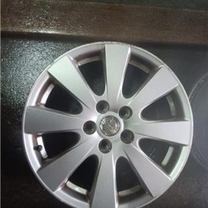 LLANTA TOYOTA AVENSIS T27 2008