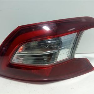 PILOTO TRASERO DERECHO PEUGEOT 308 2013