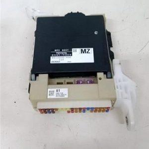 CAJA FUSIBLES TOYOTA C-HR X10 2016